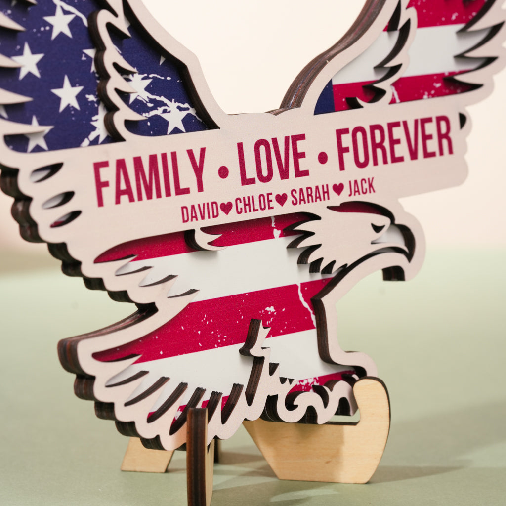 Wooden Frame Bald Eagle – Celebrate 4th of July with Your Family